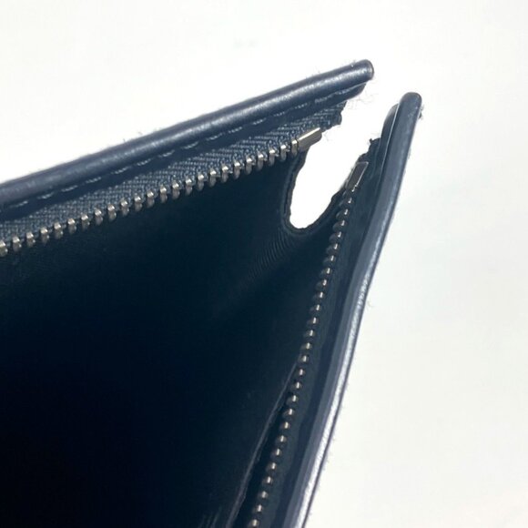 LOUIS VUITTON White Monogram Leather Pouch - Picture 12 of 15